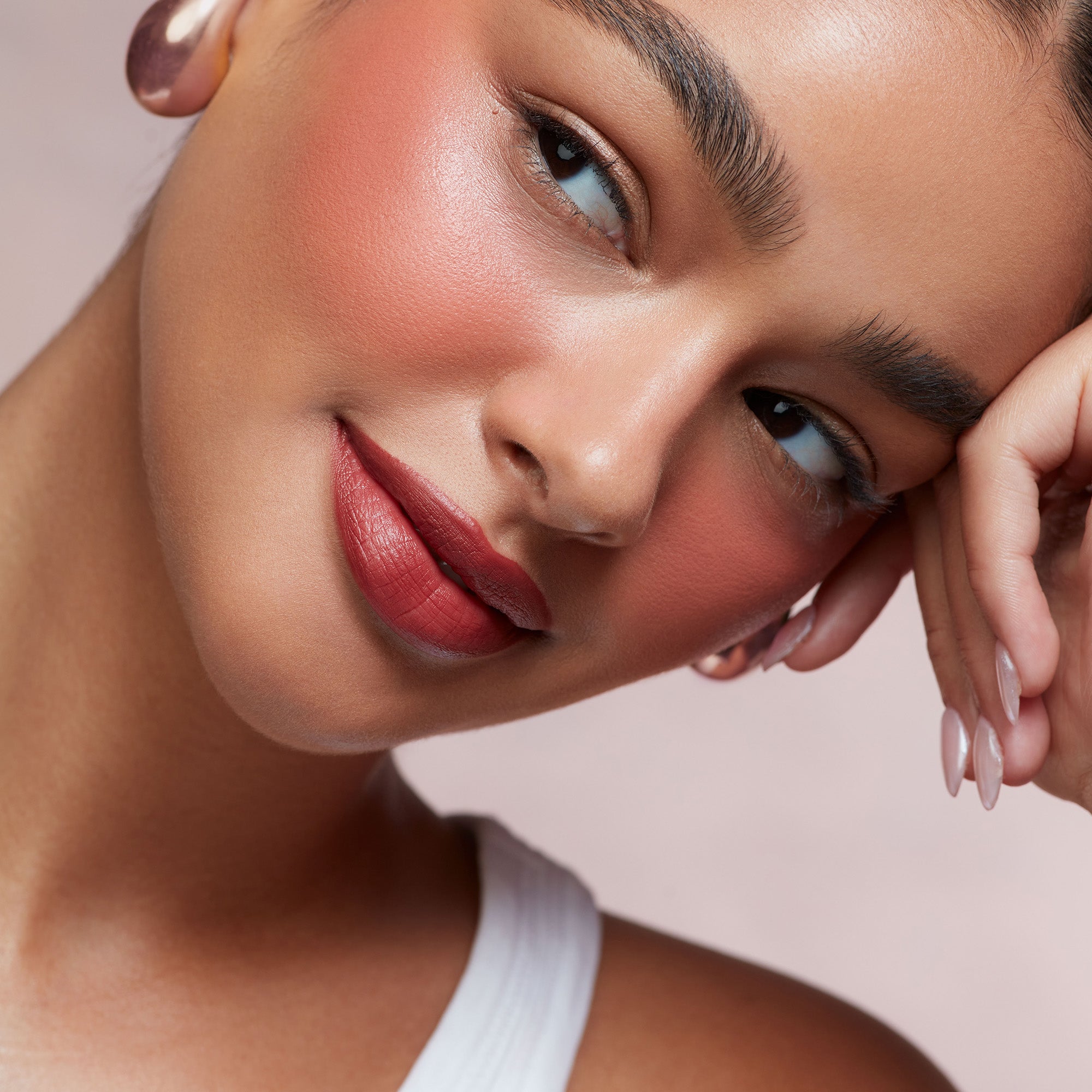 #color_do we know her? (neutral peach)