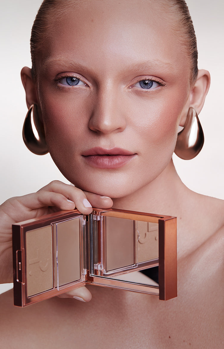 What's The Difference Between Contour & Bronzer?